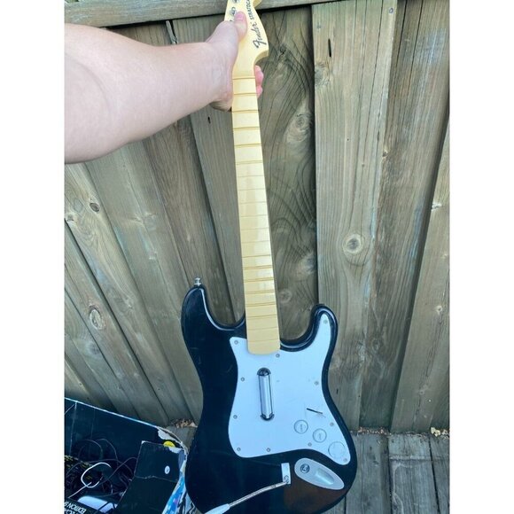 PS3 PS4 Rock Band Fender Stratocaster Guitar with Dongle Tested And Working - Picture 4 of 4